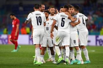 1-й день Евро: Италия в премьерной игре задавила Турцию